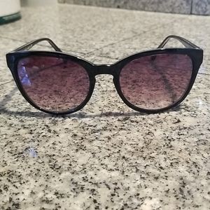 Vince Camuto Sunglasses Black